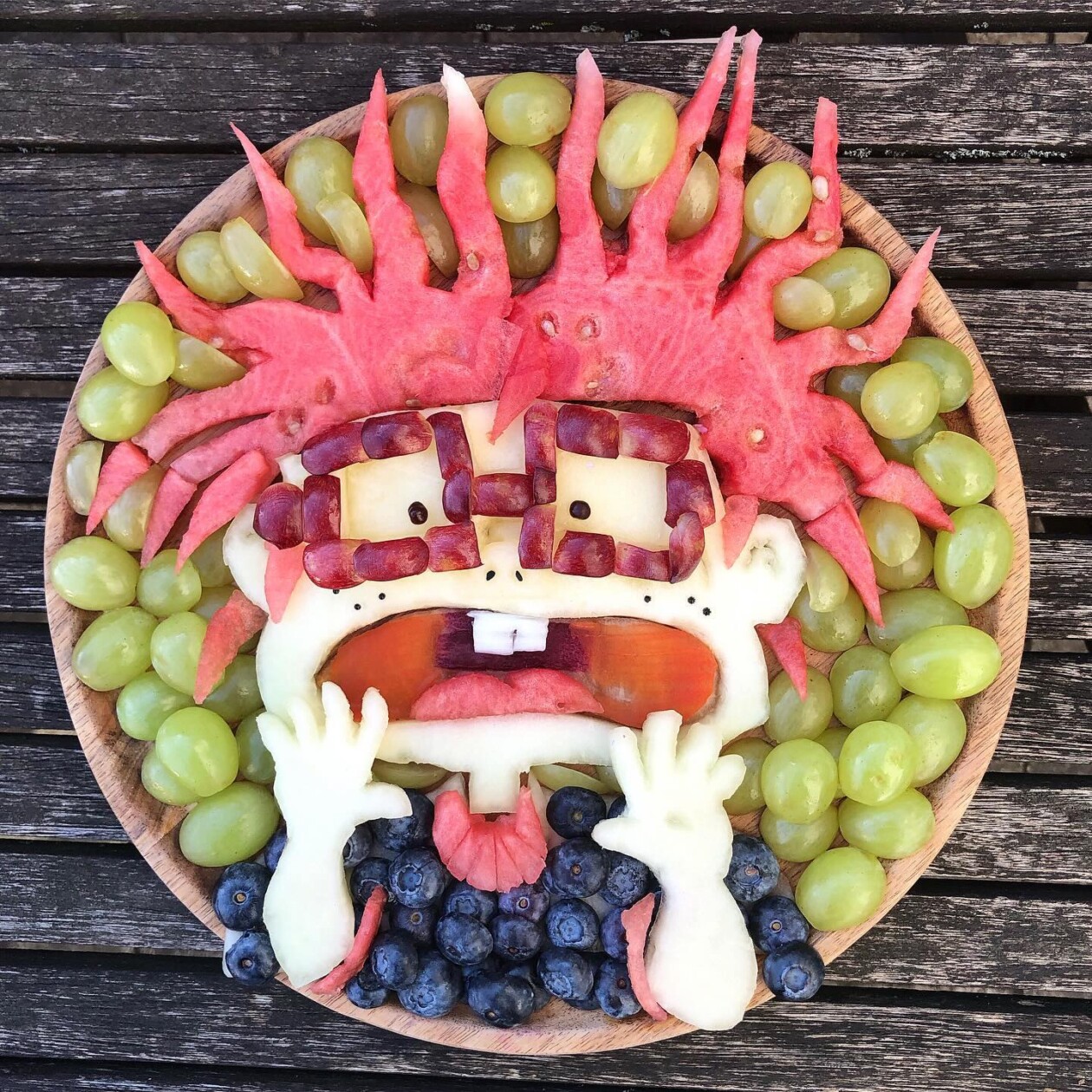 Fresh Fruits And Vegetables Cleverly Turned Into Cute Characters By Sarah Lescrauwaet Beach (11)