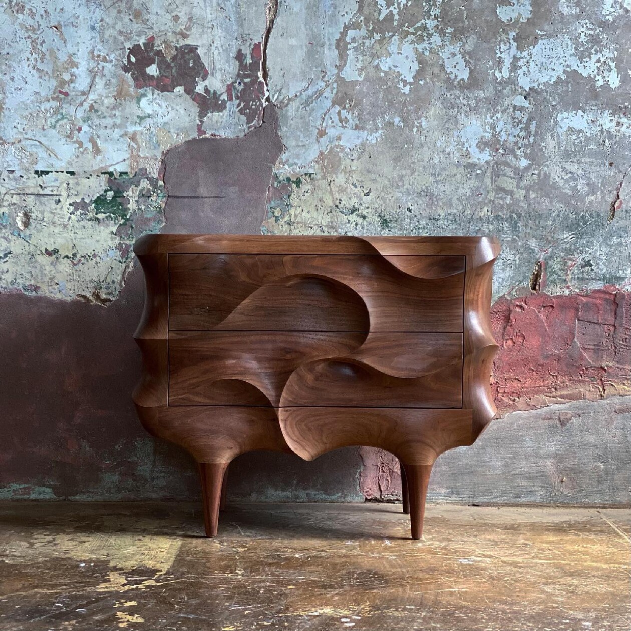 Intricately Engraved And Textured Organic Shaped Furniture By Caleb Woodard (2)