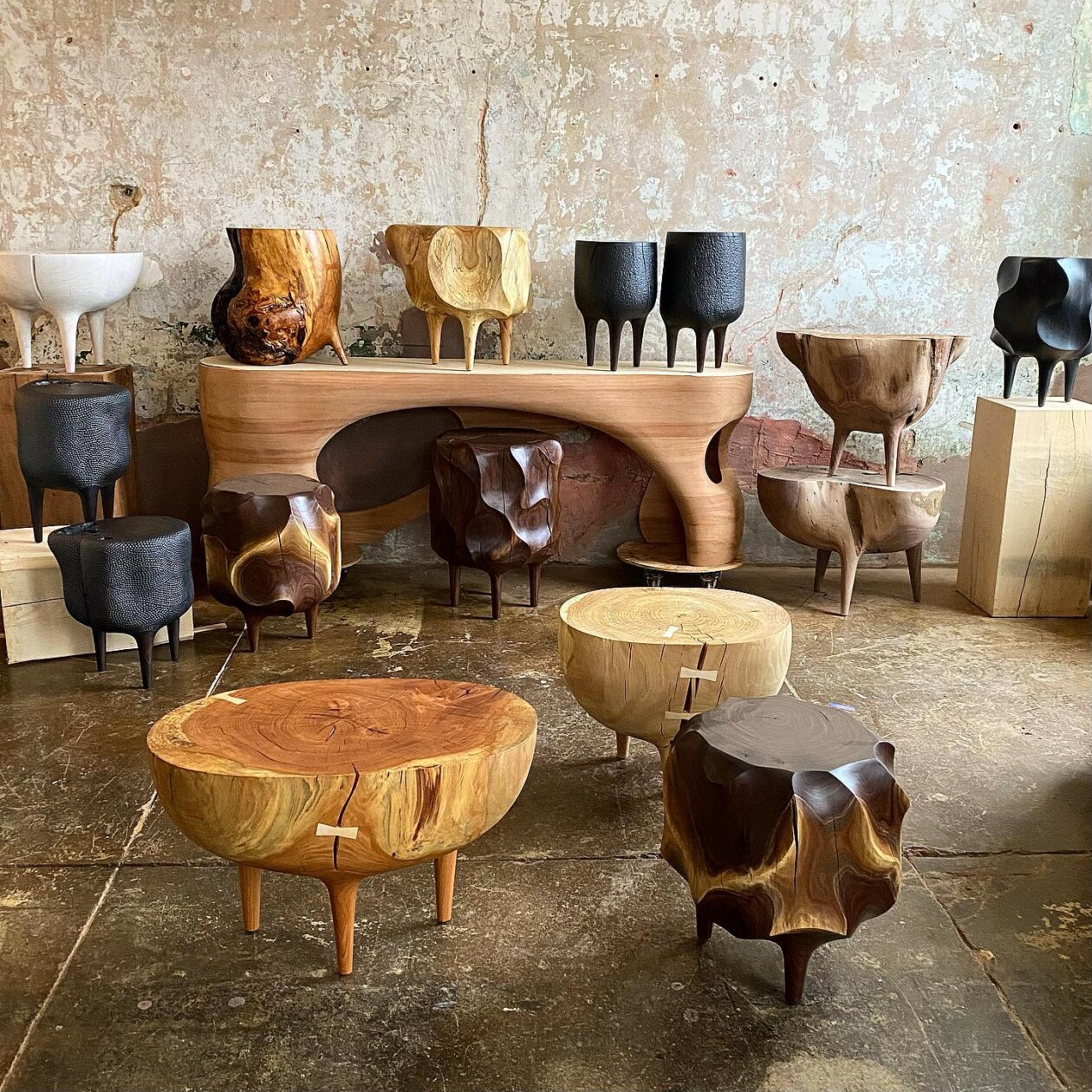 Intricately Engraved And Textured Organic Shaped Furniture By Caleb Woodard (6)