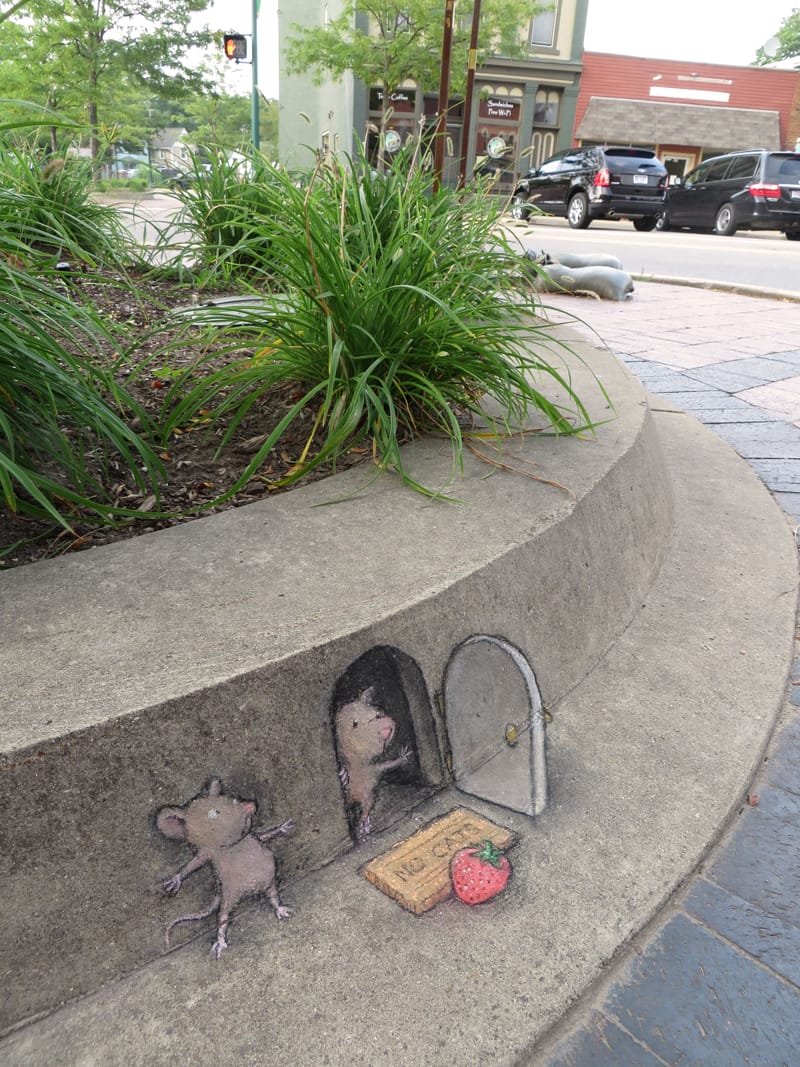 Playful Characters Drawn On Everyday Streets By David Zinn (12)