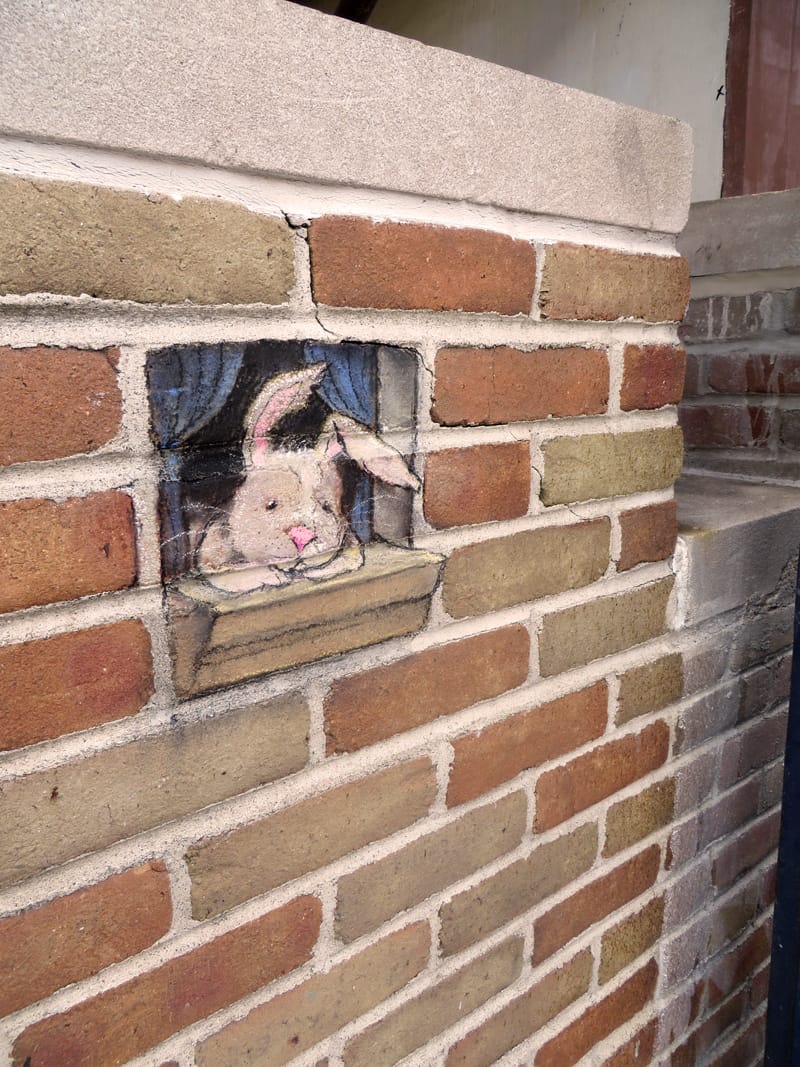 Playful Characters Drawn On Everyday Streets By David Zinn (7)