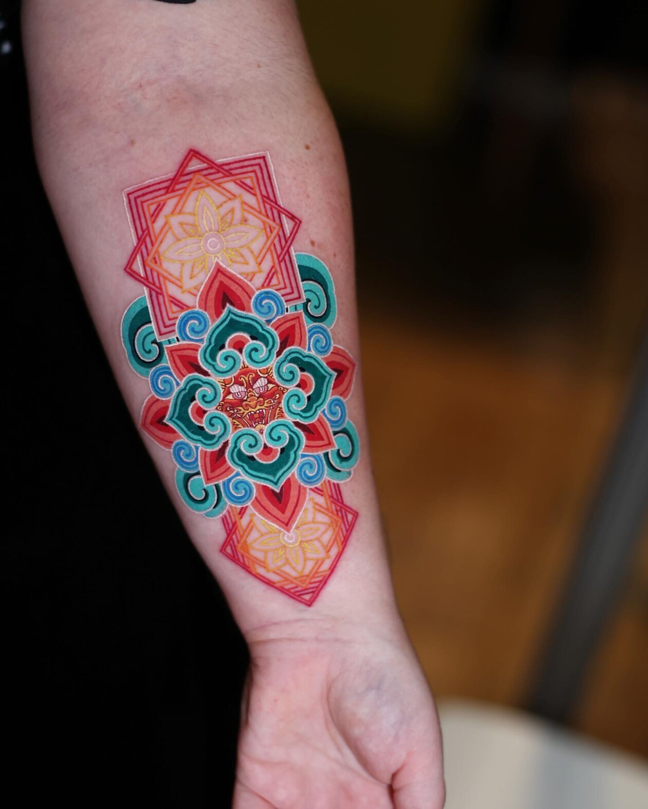 Vibrant Tattoos With Densely Layered Patterns By Korean Artist Pittakkm (2)