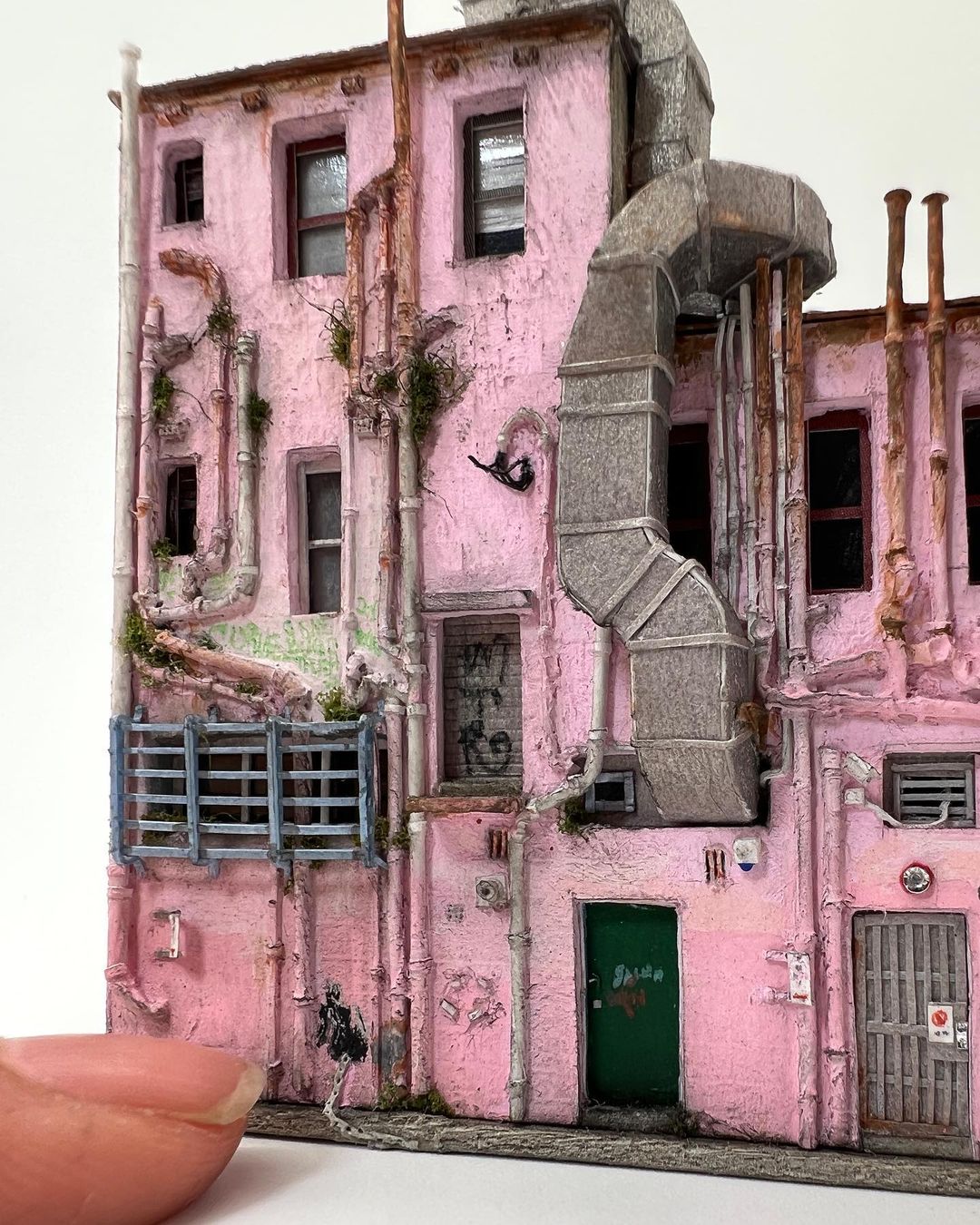 Whimsical Everyday Life And Historical Buildings In Miniature By Mylyn Nguyen (10)
