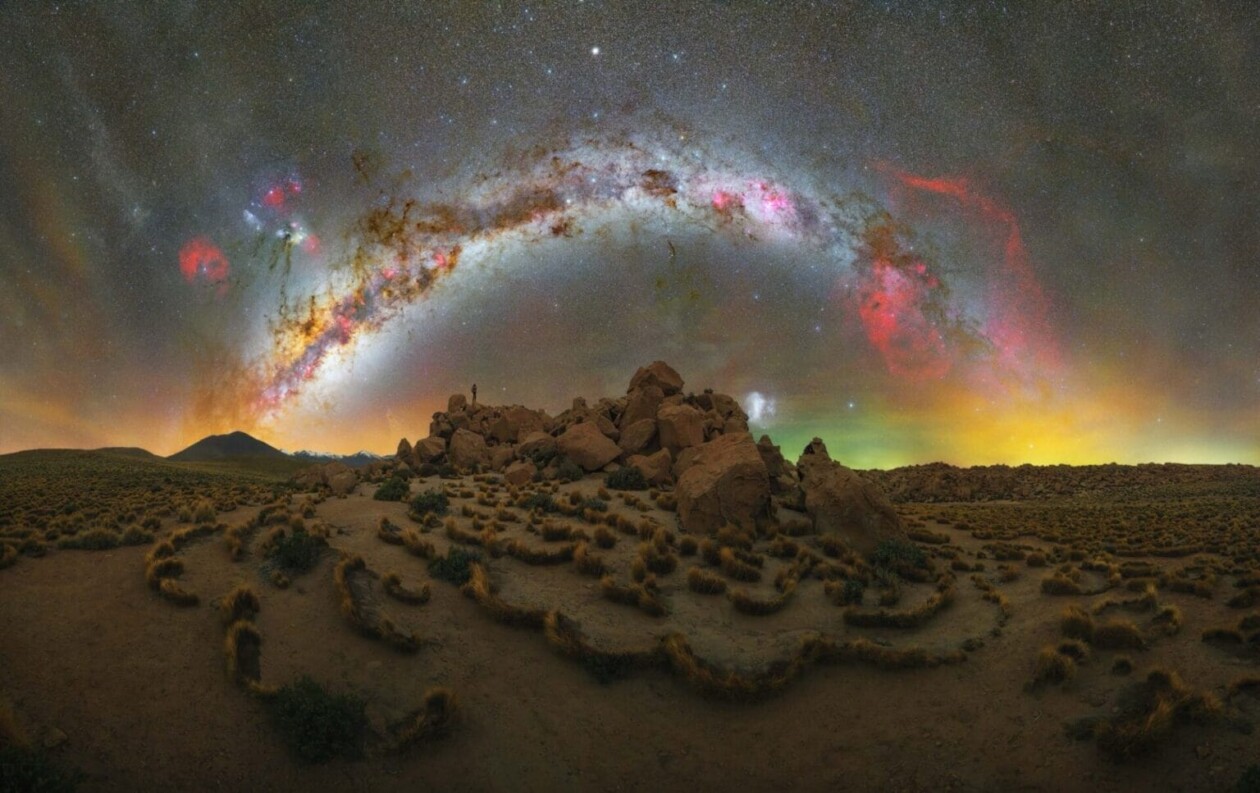 Capturing The Celestial Majesty In The Milky Way Photographer Of The Year Contest (1)