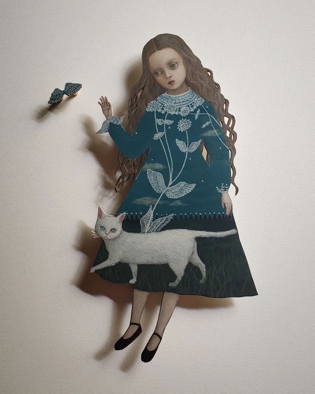 From Paper To Fantasy, The Enchanting Paper Dolls Of Maki Hino (3)