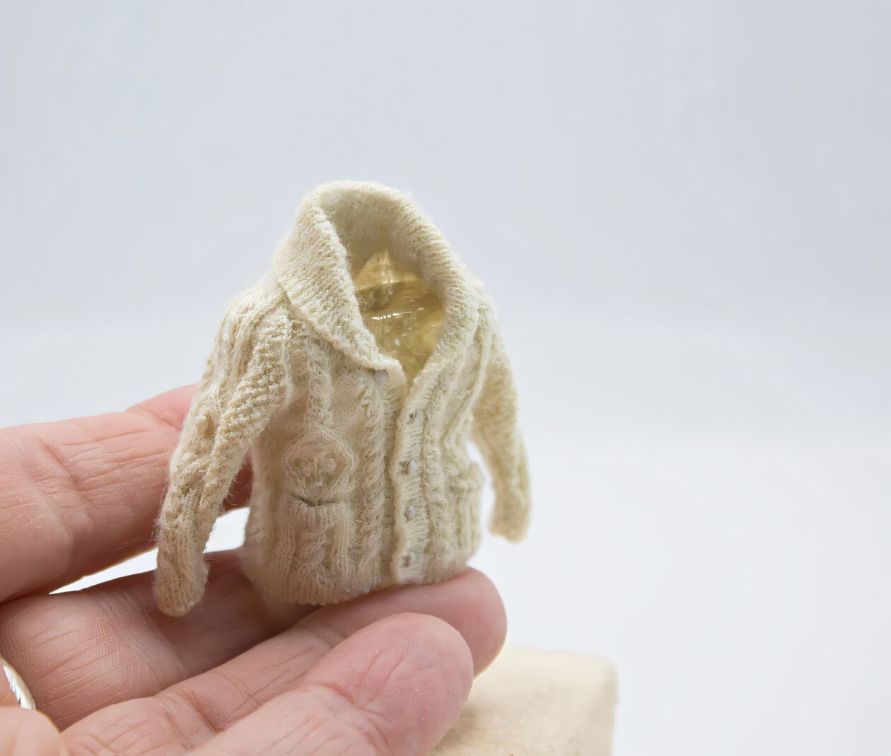 Stitching The Impossible, Althea Crome's Miniature Sweaters Defy Knitting Norms (11)