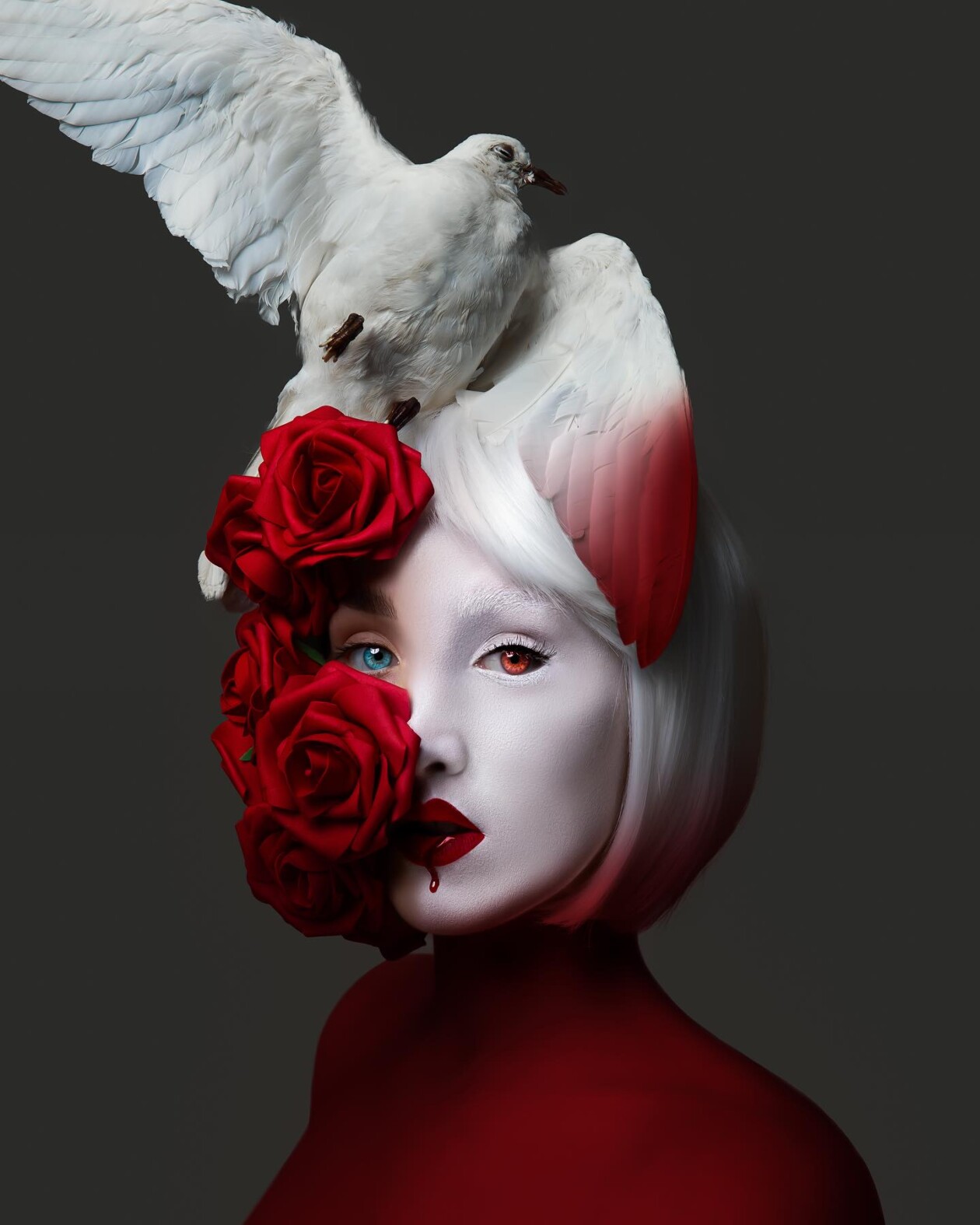 The Lushly Surreal Self Portraits Of Claire Luxton (8)