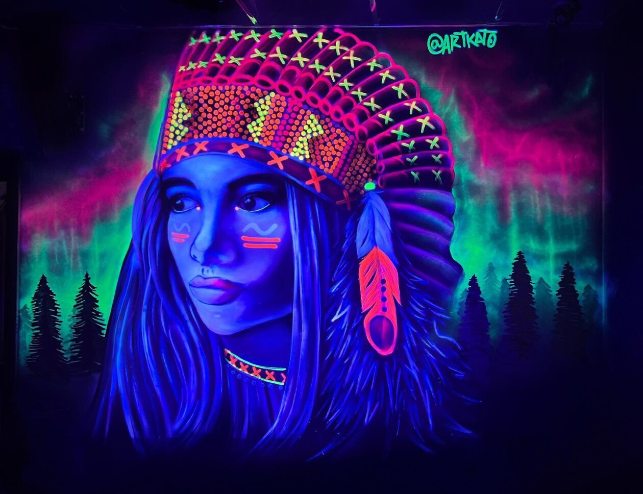 After Dark, The Luminous And Colorful Murals Of Fabián Bravo Guerrero (12)