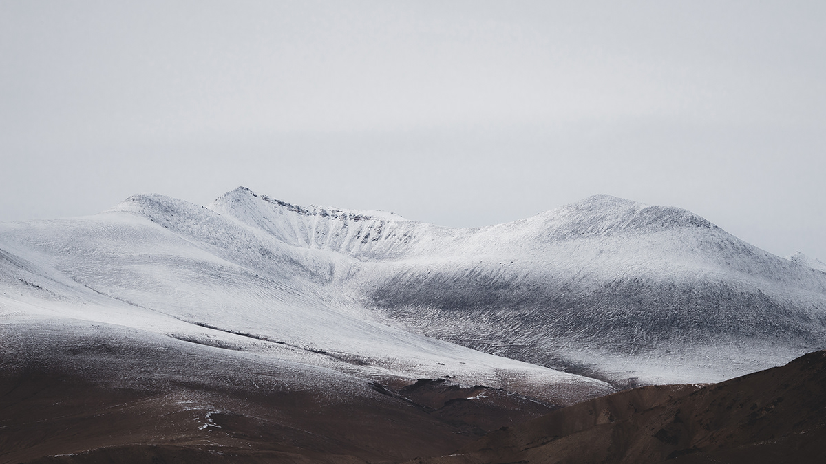 Bleak Mountains, A Mesmerizing Solitude Landscape Photography Series By Li Ye (1)