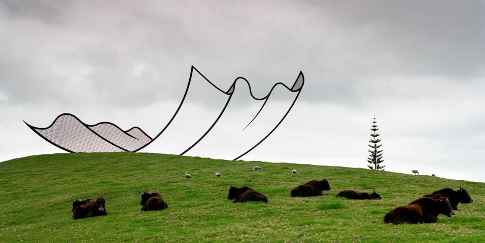 Horizon Sculpture By Neil Dawson (5)