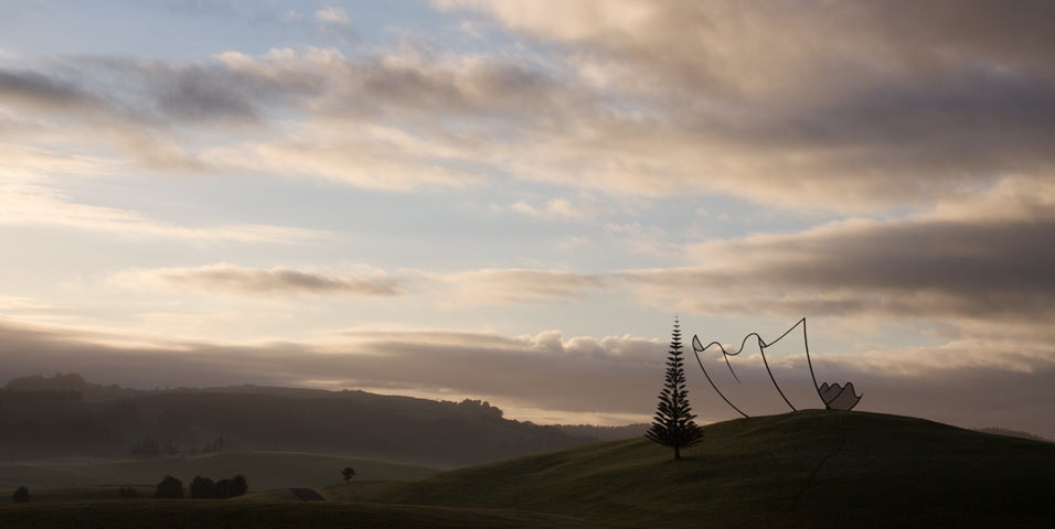 Horizon Sculpture By Neil Dawson (7)