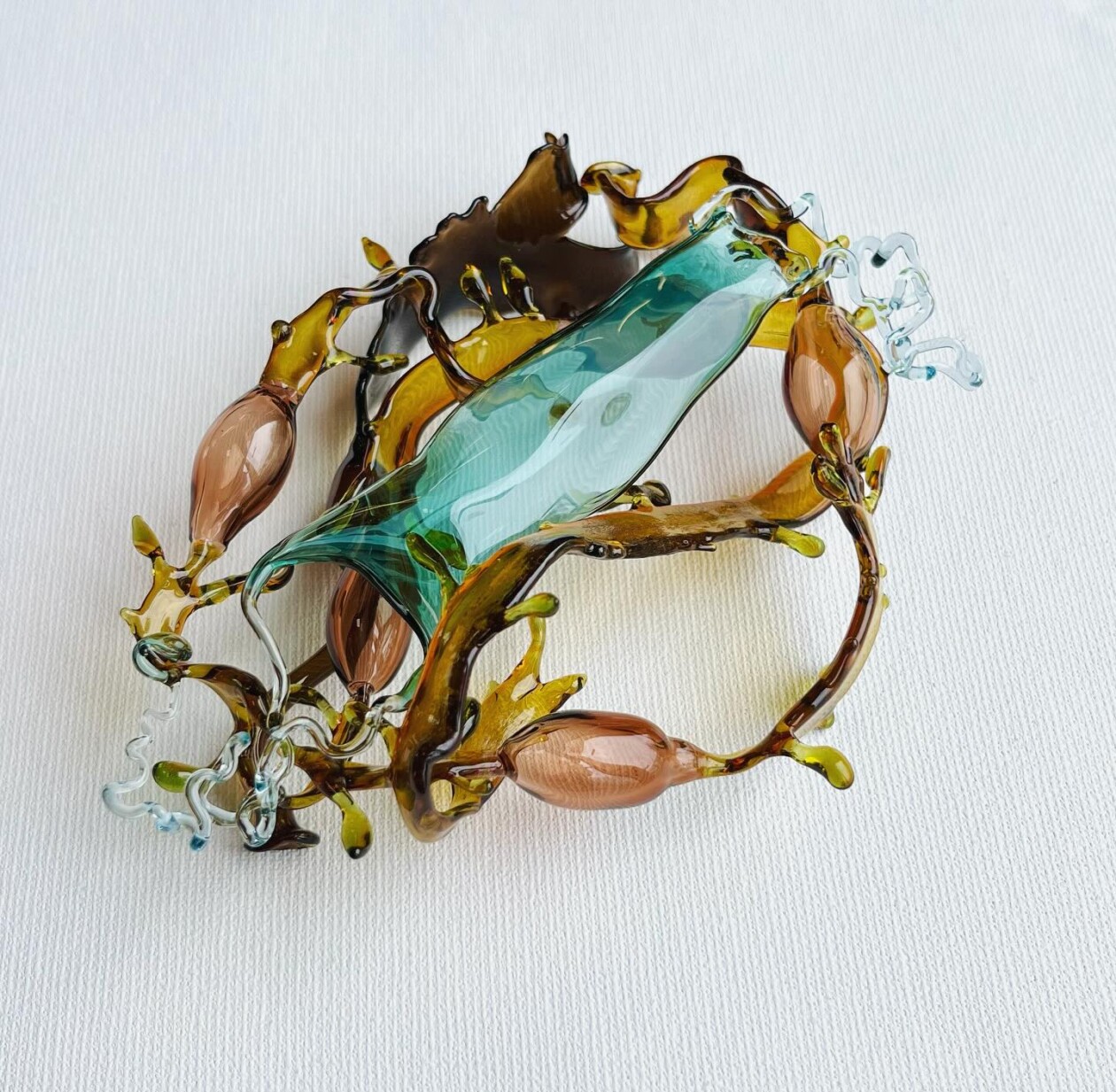 Andrea Spencer's Seaweed Glass Sculptures (3)