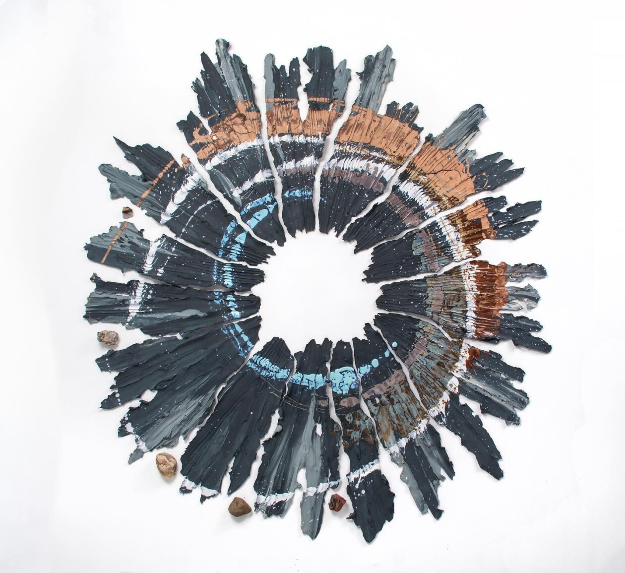 Brie Ruais' Radial Ceramic Sculpture (5)