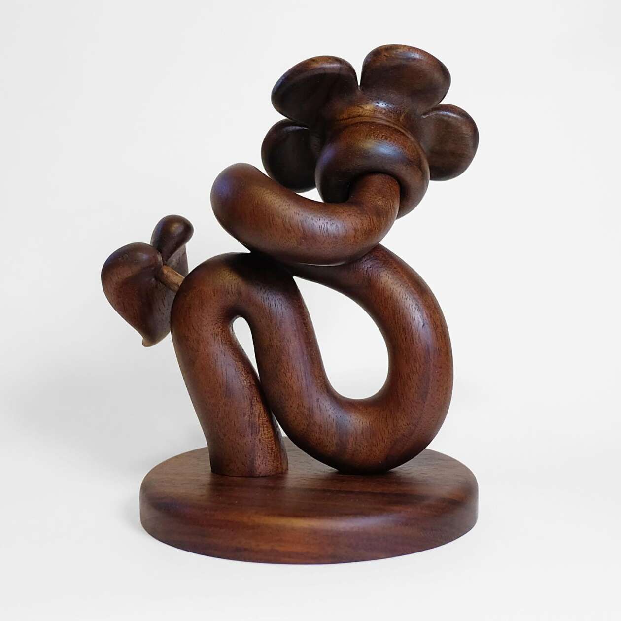 Figurative Wood Sculptures By Jordan Metcalf (5)