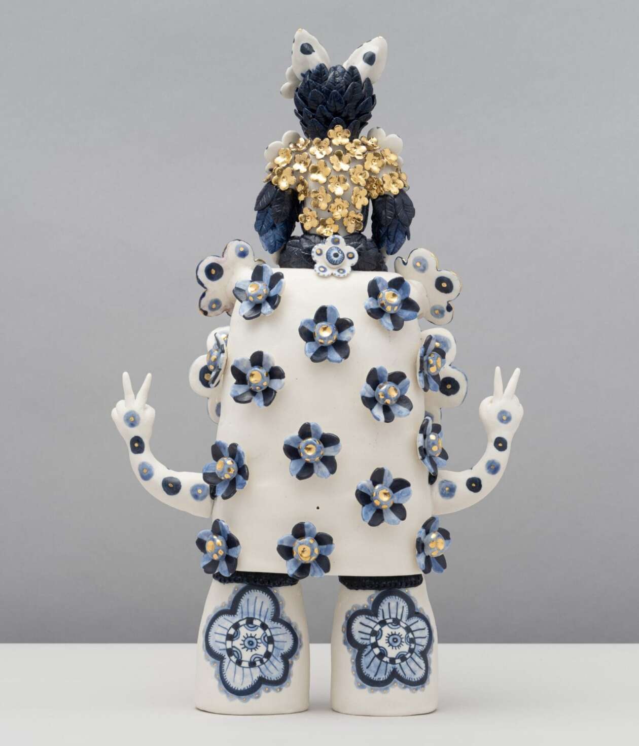 Vipoo's Enchanting Porcelain Sculptures (14)