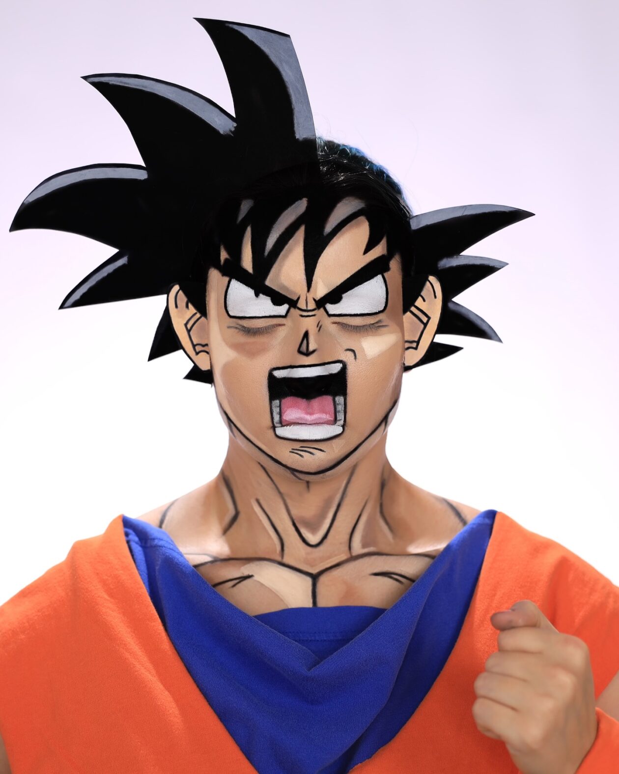 Annie Thomas’s Makeup Transformations (2)