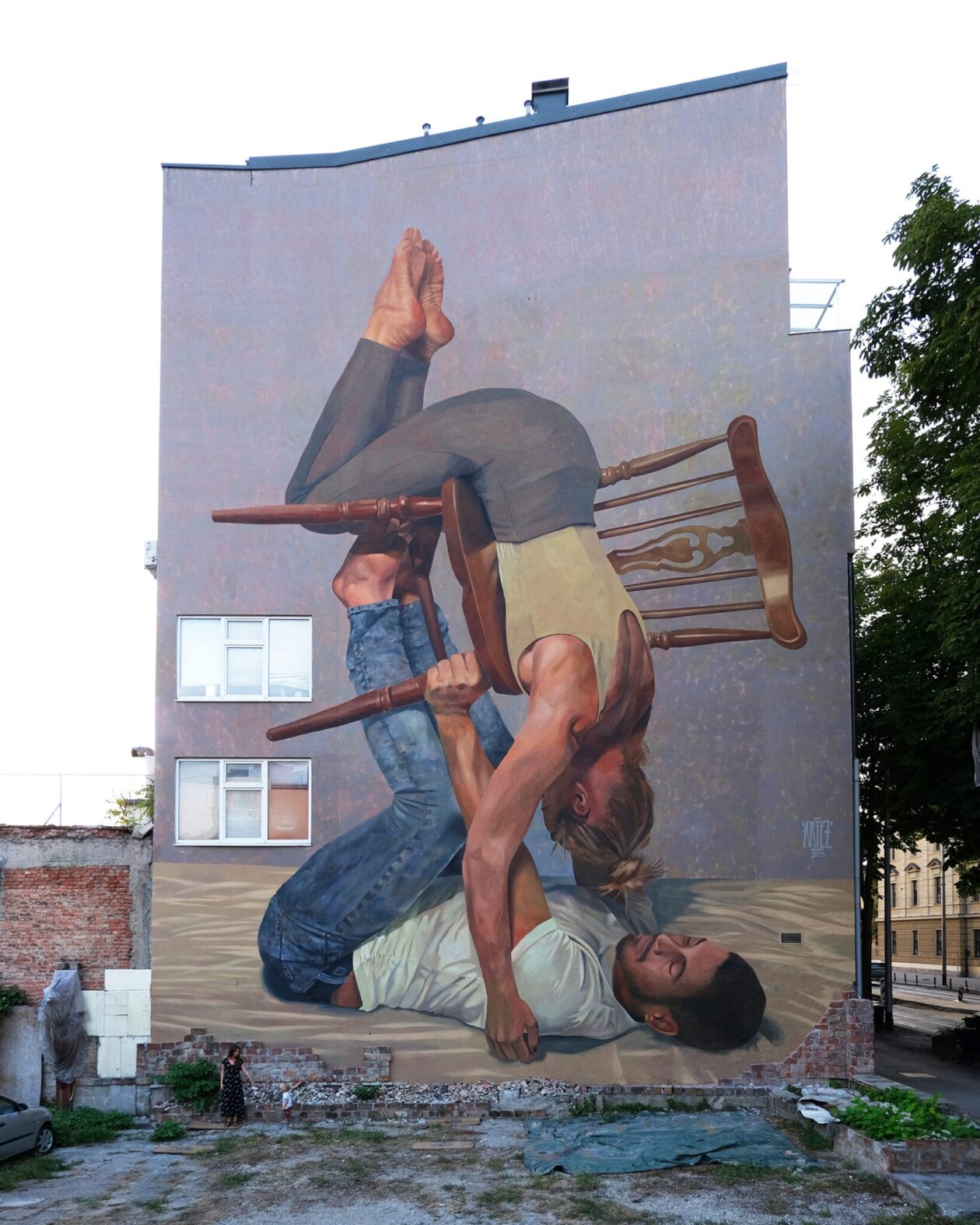 Artez's Acrobatic Murals (8)