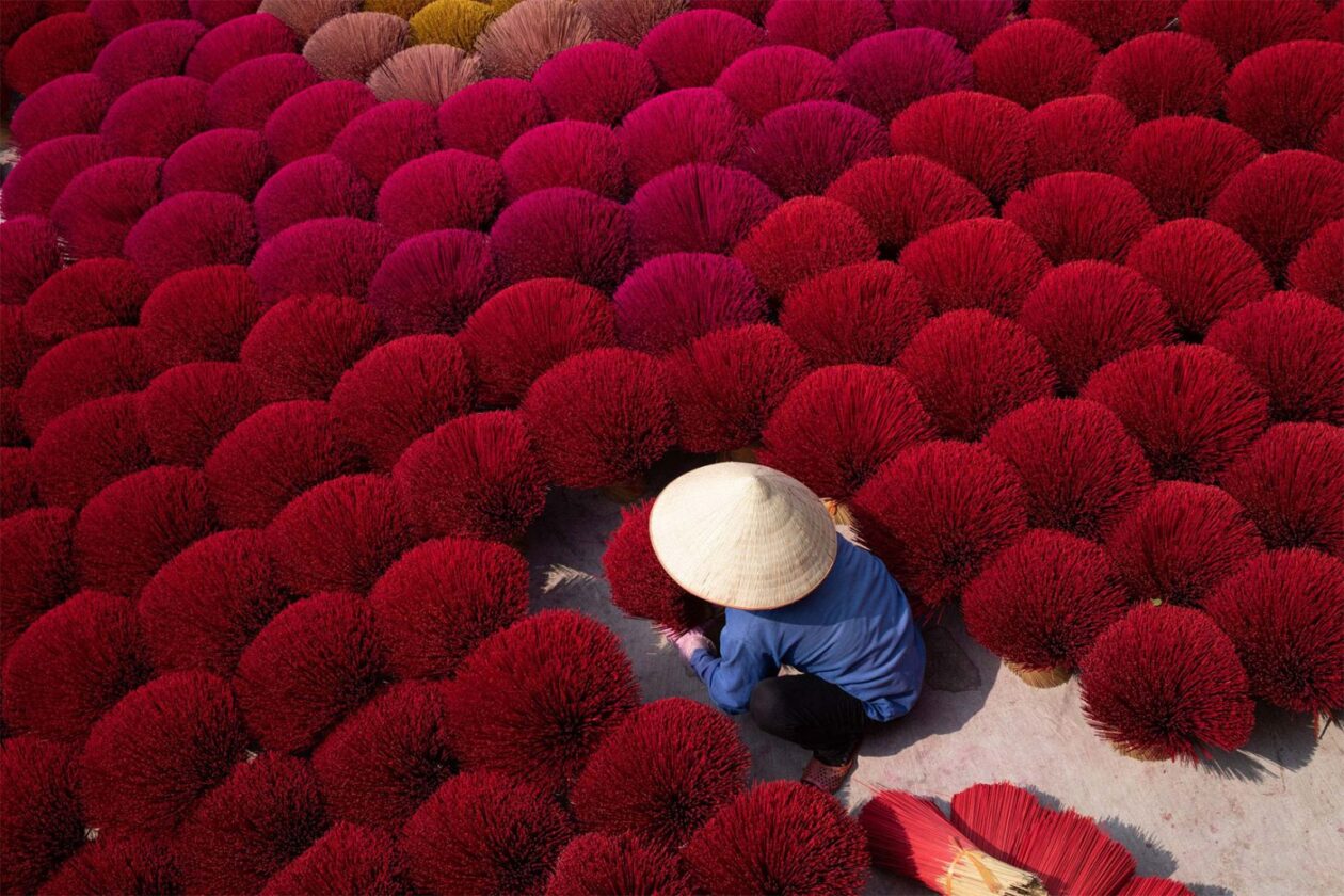 Captivating Photos Of Vietnam By Julian Elliott (1)