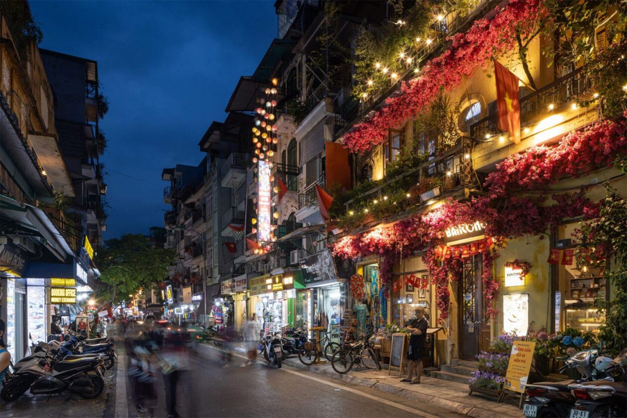 Captivating Photos Of Vietnam By Julian Elliott (12)