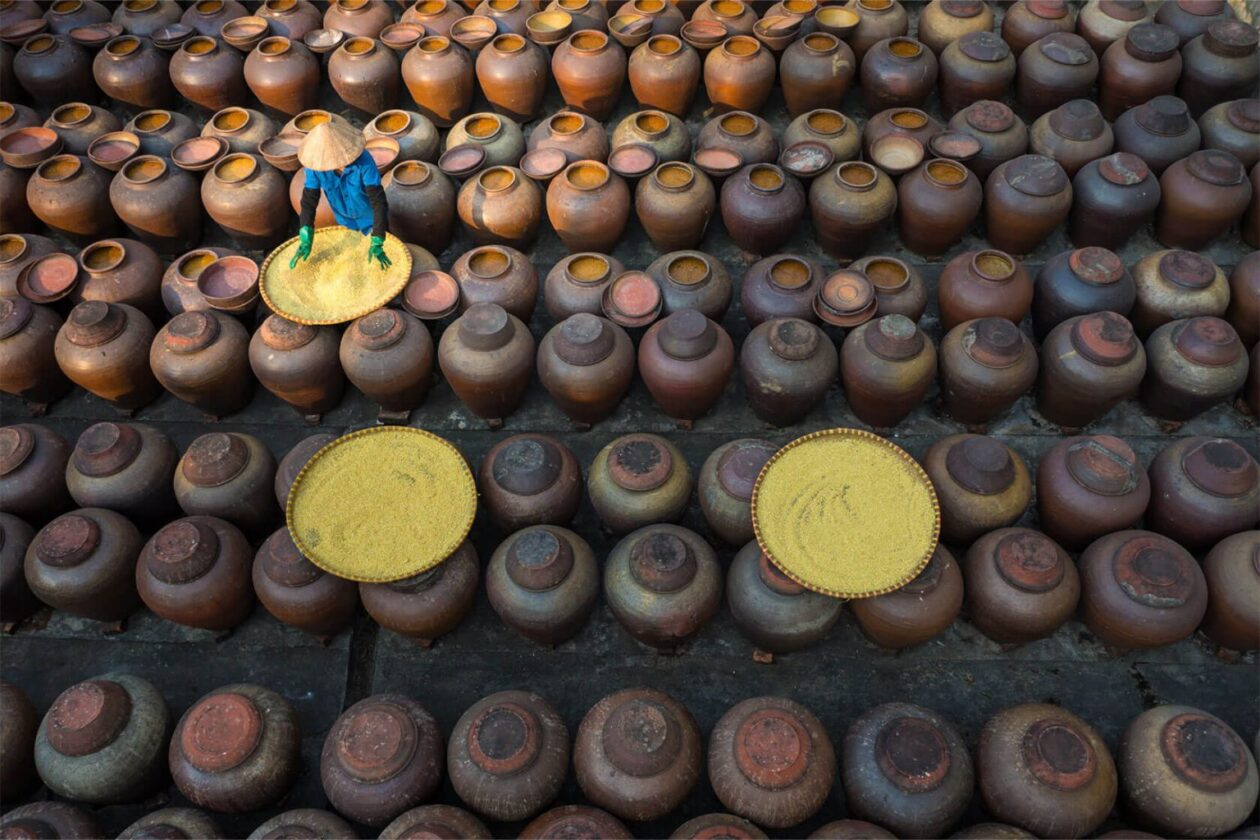 Captivating Photos Of Vietnam By Julian Elliott (15)