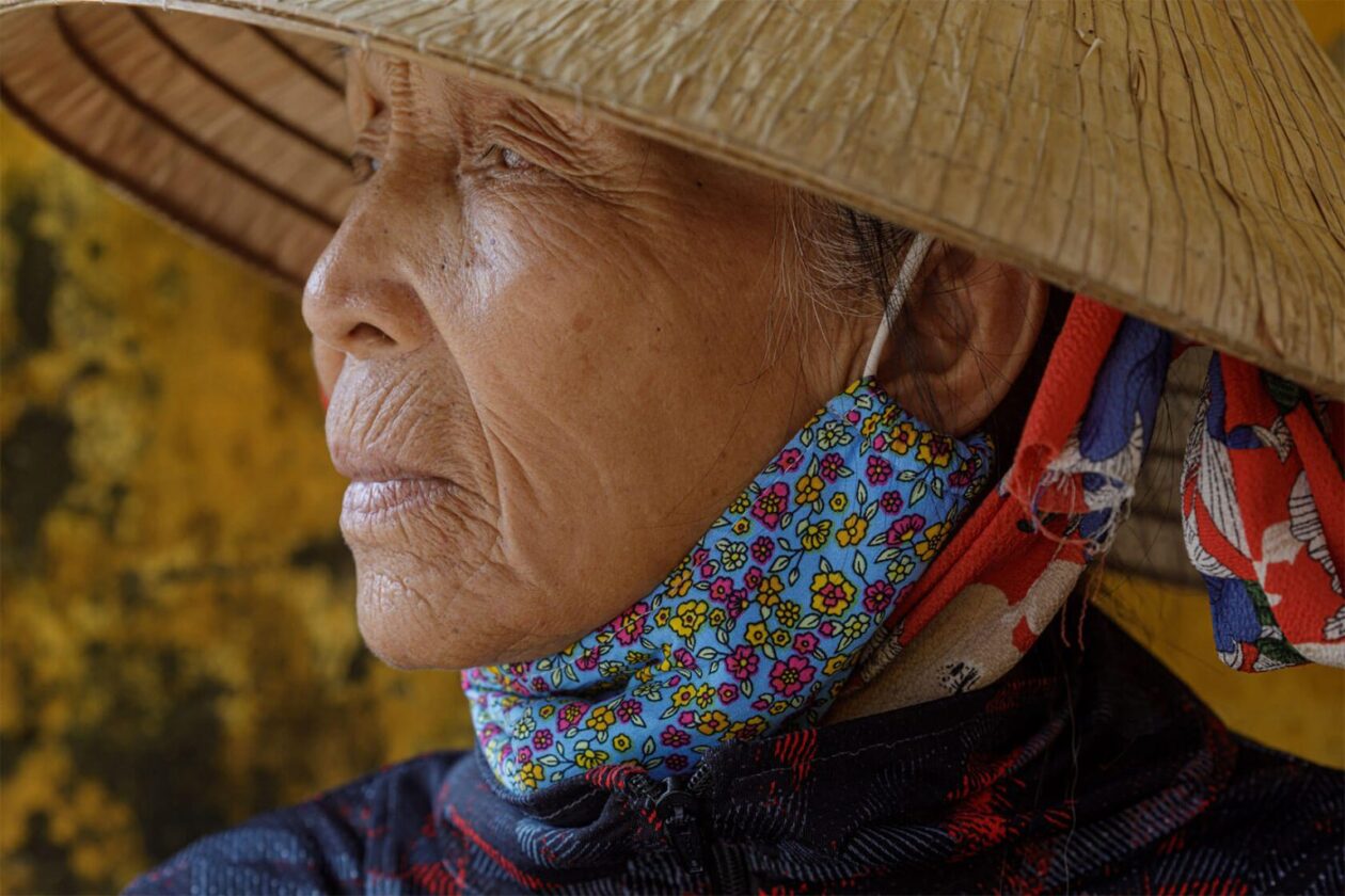 Captivating Photos Of Vietnam By Julian Elliott (18)